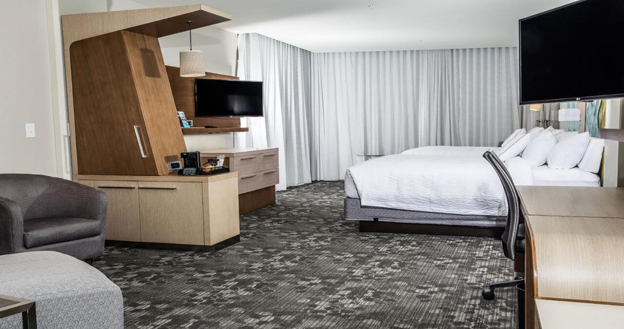 Courtyard By Marriott Columbia Cayce Hotel Exterior foto