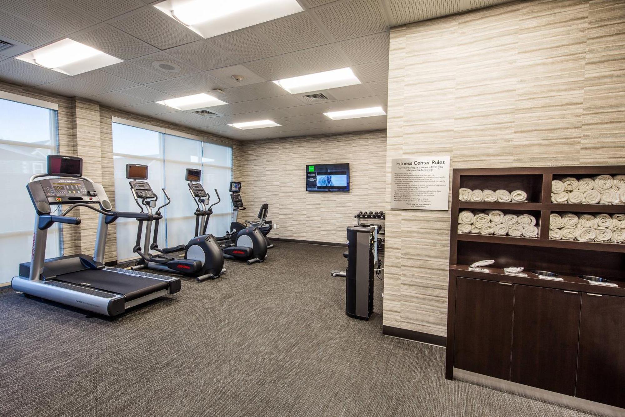 Courtyard By Marriott Columbia Cayce Hotel Exterior foto